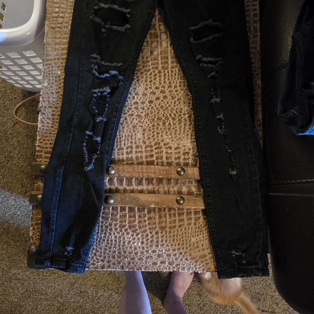 SHEIN Black Distressed Skinny Jeans